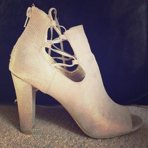 Gray Tie Up Heeled Open Toe Bootie